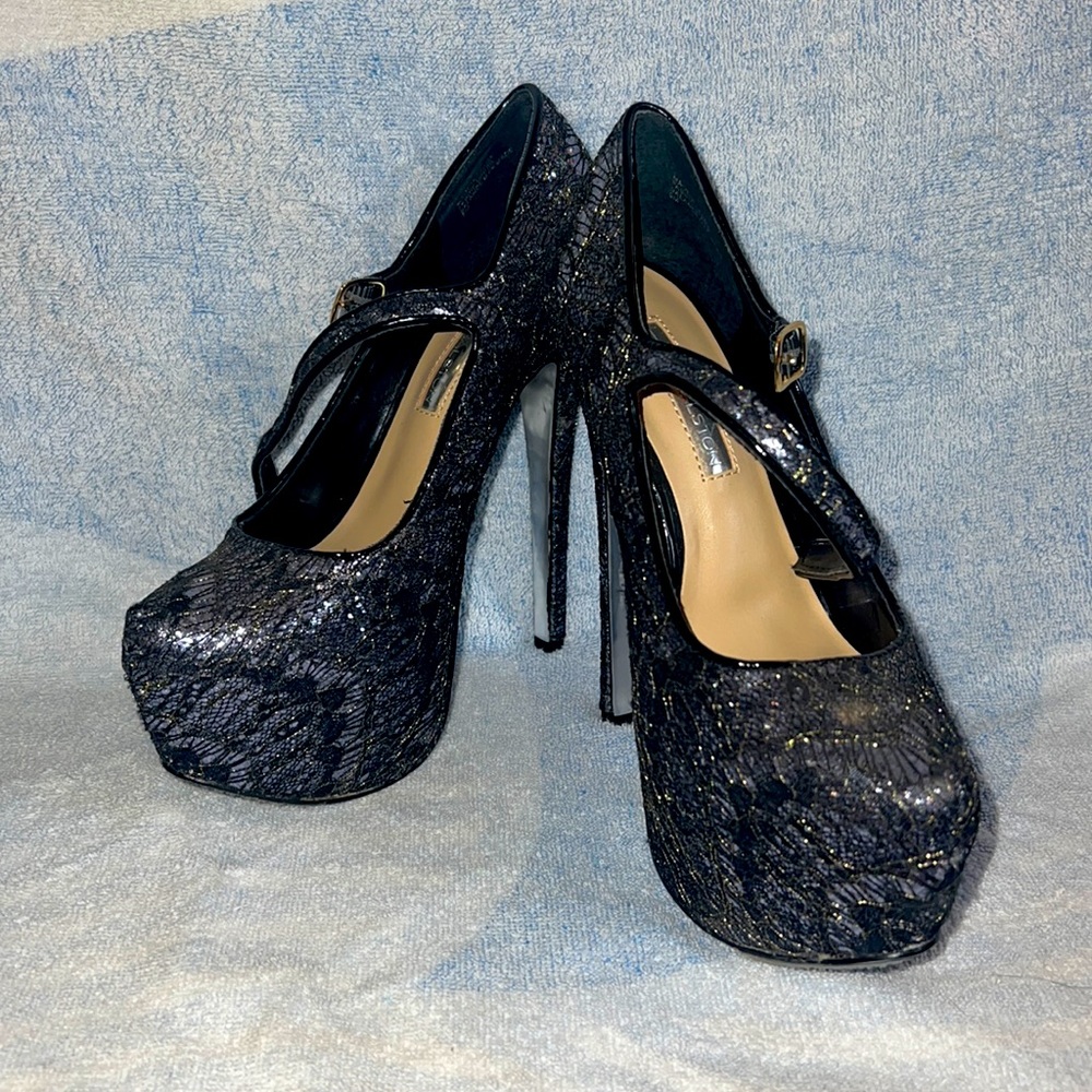 Extremely shiny metallic bling platform heels!!